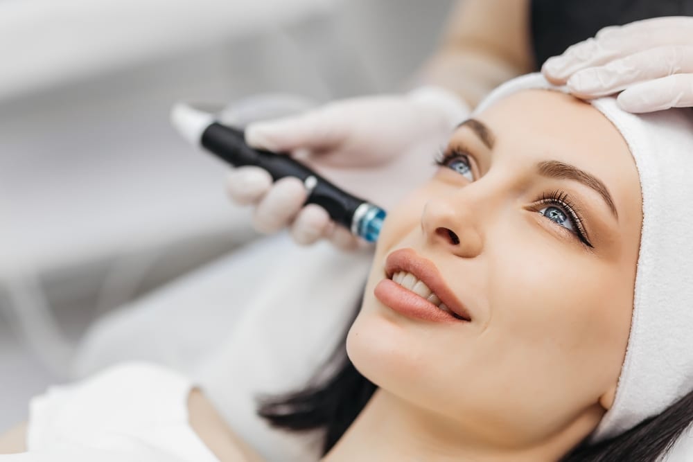 Advanced HydraGlow Fusion Facial